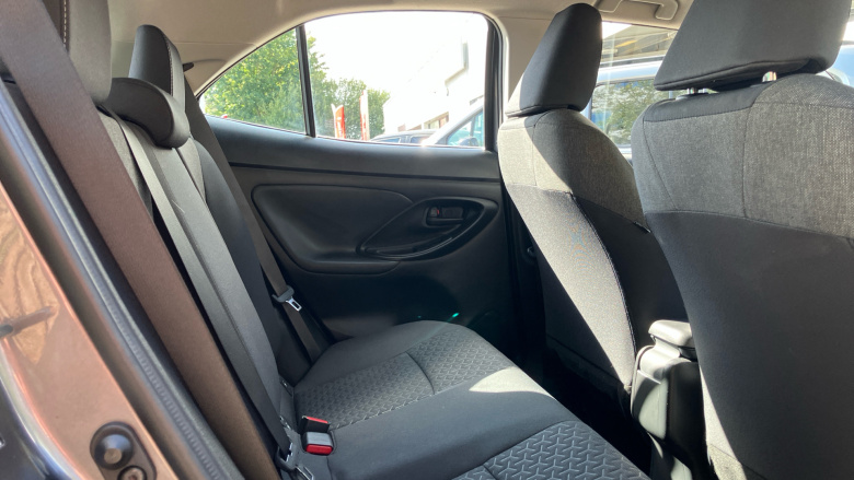 Toyota Yaris Cross 1.5 Hybrid Icon 5dr CVT Hybrid Estate